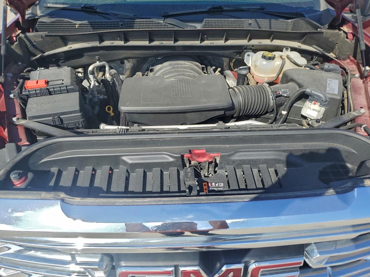 GMC SIERRA C1500 SLT