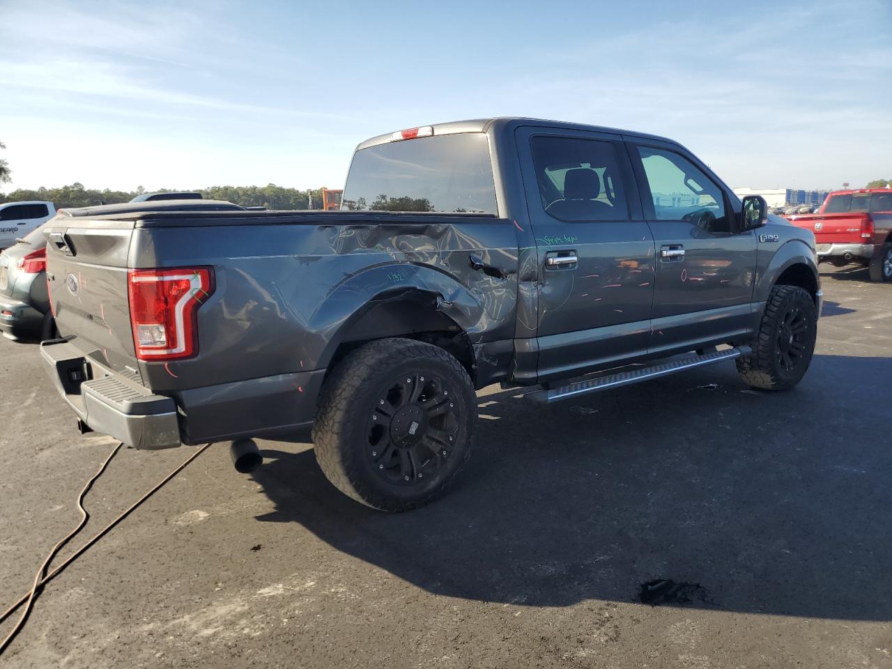 FORD F-150 SUPERCREW