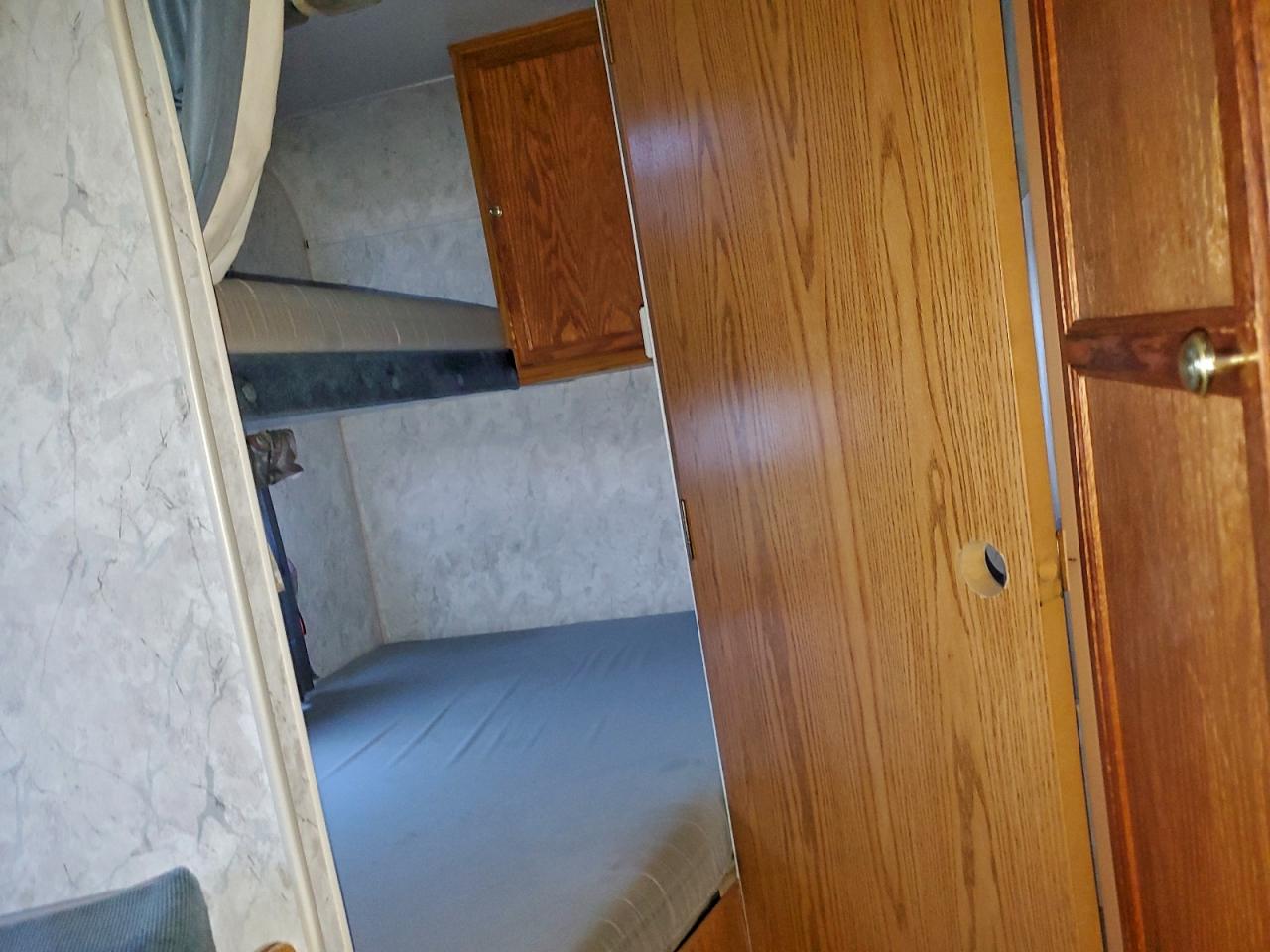 Lot #3296345443 1998 STARCRAFT TRAVEL TRA