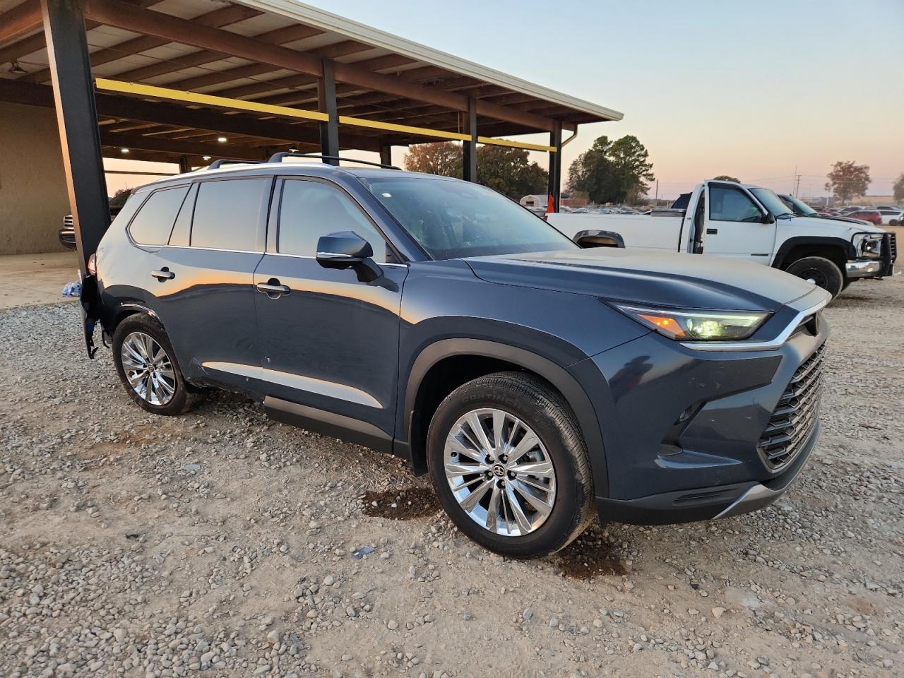 TOYOTA HIGHLANDER LE