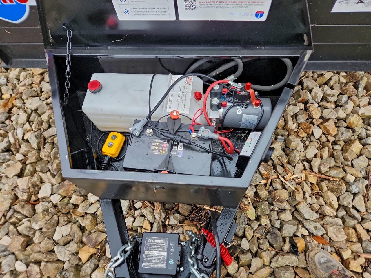 Lot #3301650630 2025 CARRY-ON UNKNOWN