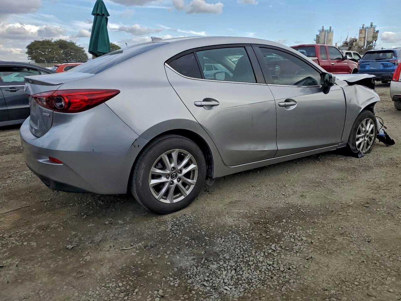 MAZDA 3 TOURING
