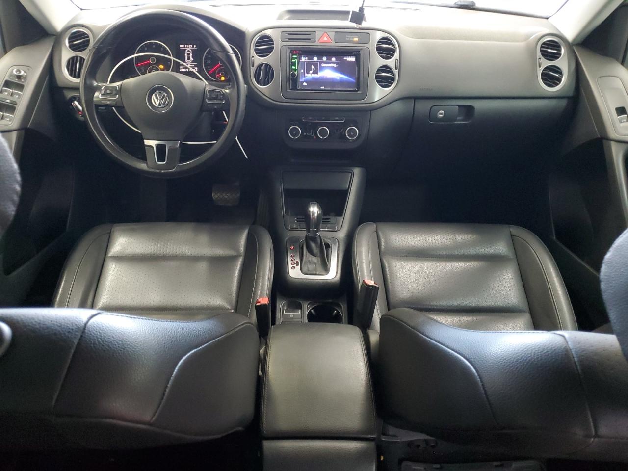 Lot #3311662236 2011 VOLKSWAGEN TIGUAN