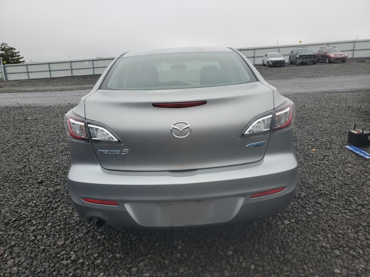 MAZDA 3 I