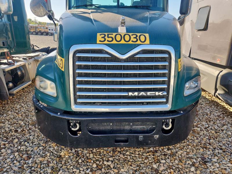 2016 MACK UNKNOWN #3296216423