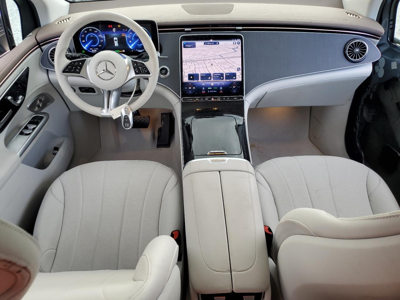 MERCEDES-BENZ EQE SUV 350+