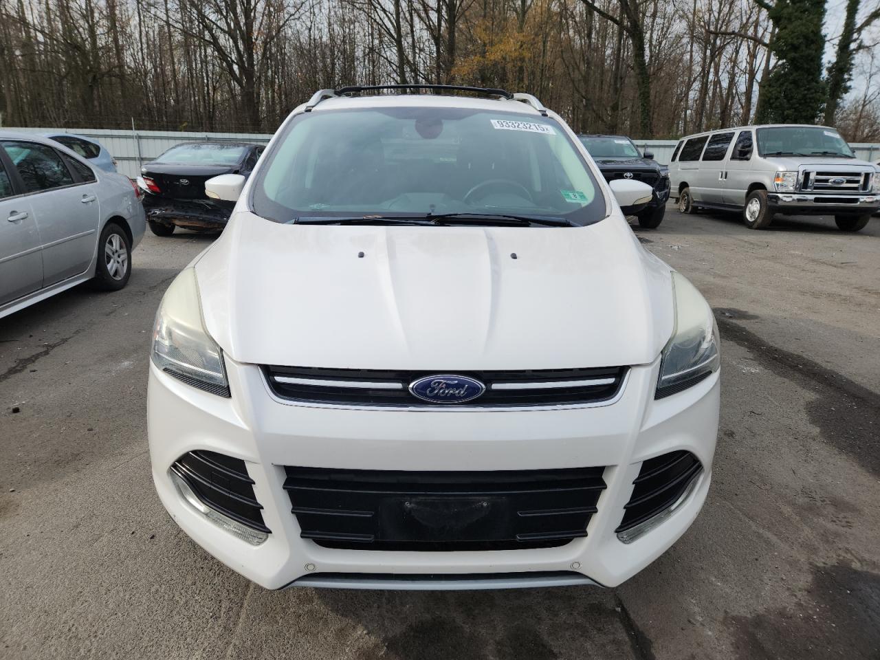 FORD ESCAPE TITANIUM