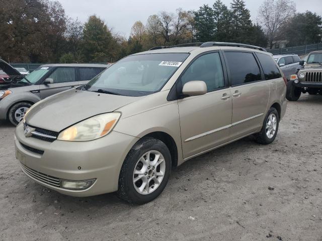 Global Auto Auctions: 2004 TOYOTA SIENNA XLE