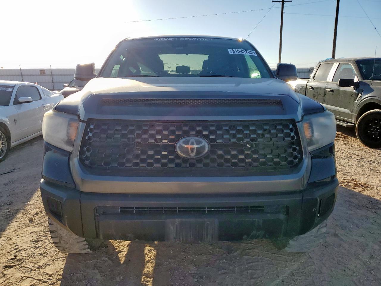 TOYOTA TUNDRA DOUBLE CAB SR