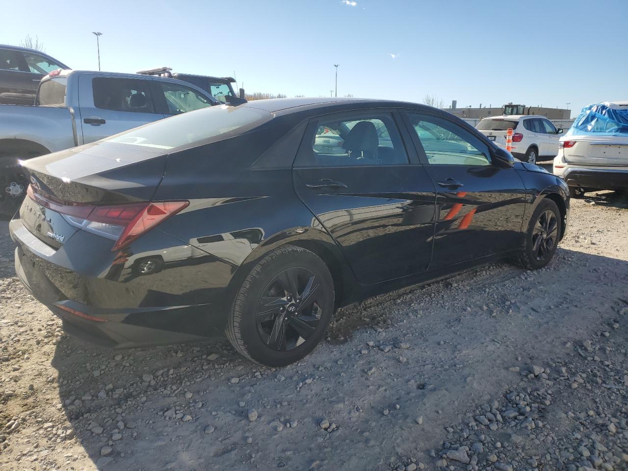 HYUNDAI ELANTRA BLUE