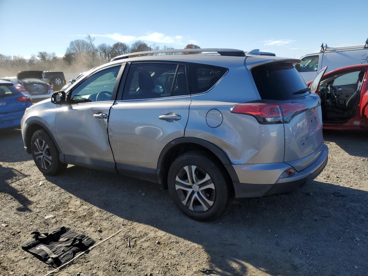TOYOTA RAV4 LE