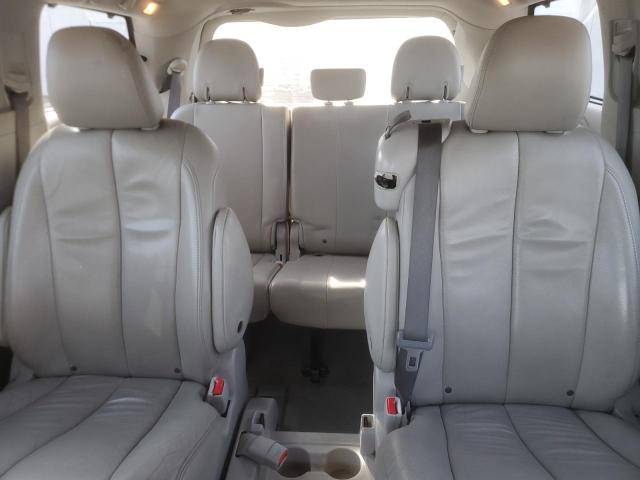 2014 TOYOTA SIENNA XLE - 5TDYK3DCXES460015