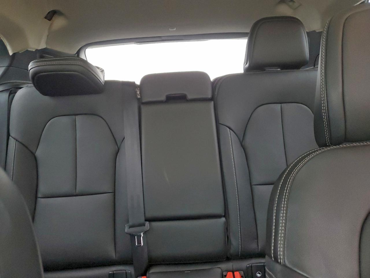 VOLVO XC40 T5 MOMENTUM