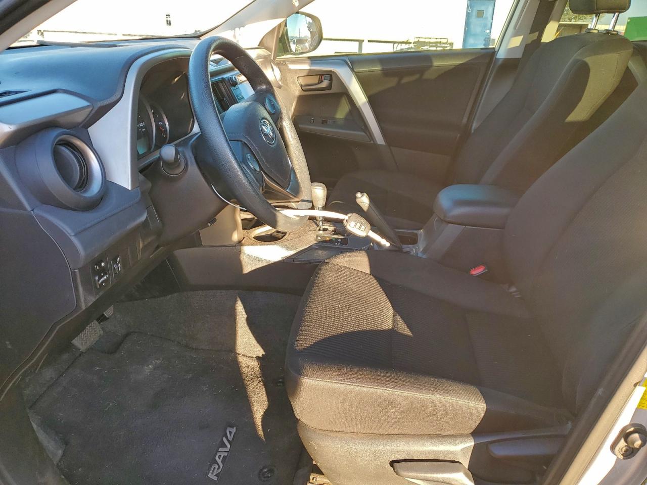 Lot #3303001602 2016 TOYOTA RAV4 LE