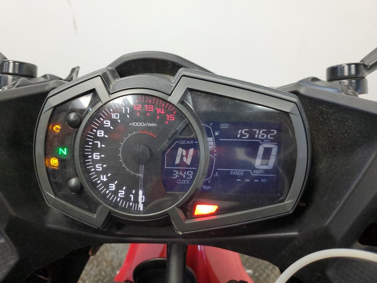 Lot #3302092118 2021 KAWASAKI EX400