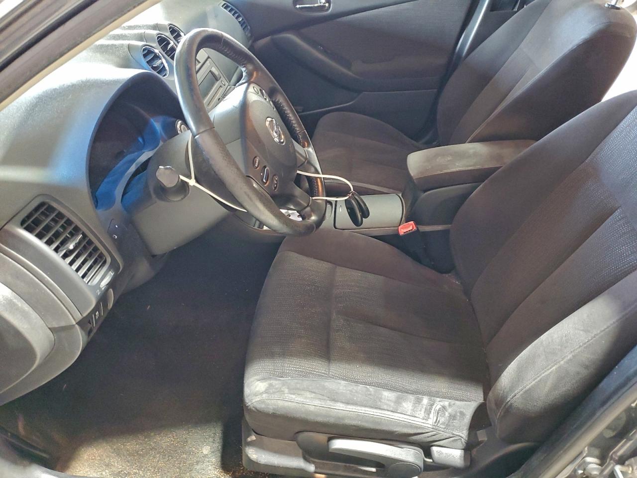NISSAN ALTIMA BASE