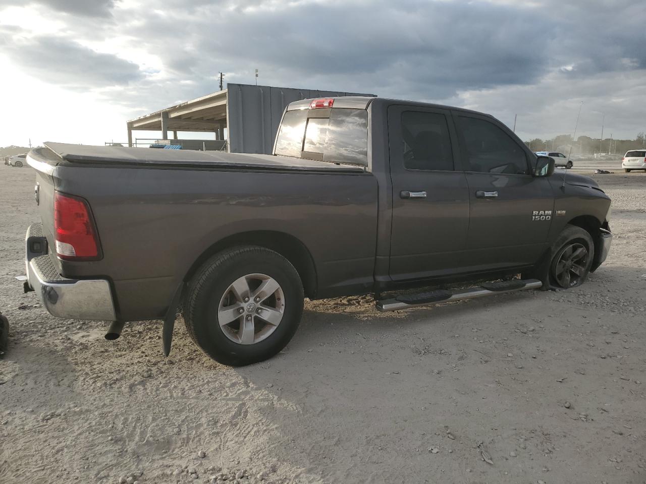 RAM 1500 SLT
