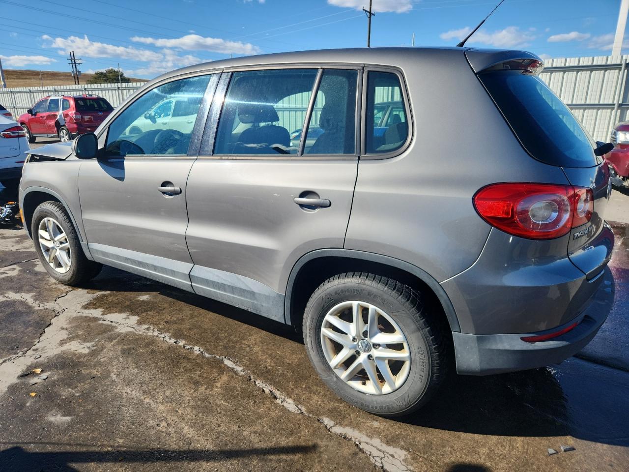 VOLKSWAGEN TIGUAN S