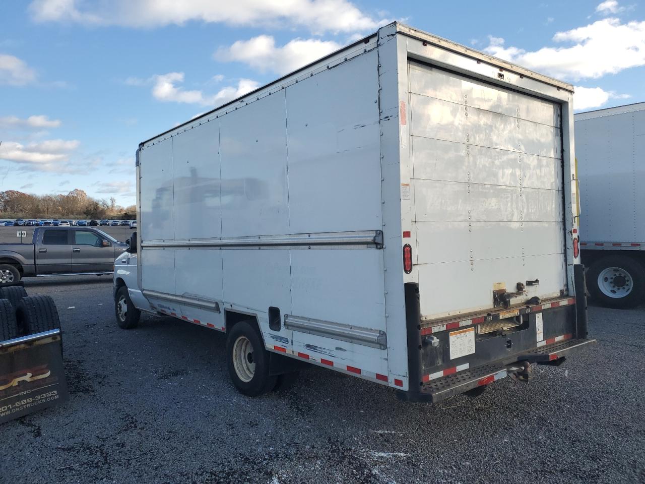 FORD ECONOLINE E350 SUPER DUTY CUTAWAY VAN