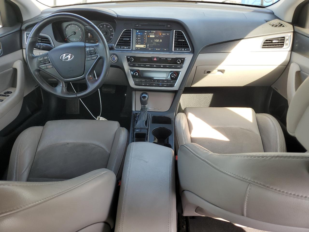 HYUNDAI SONATA SPORT