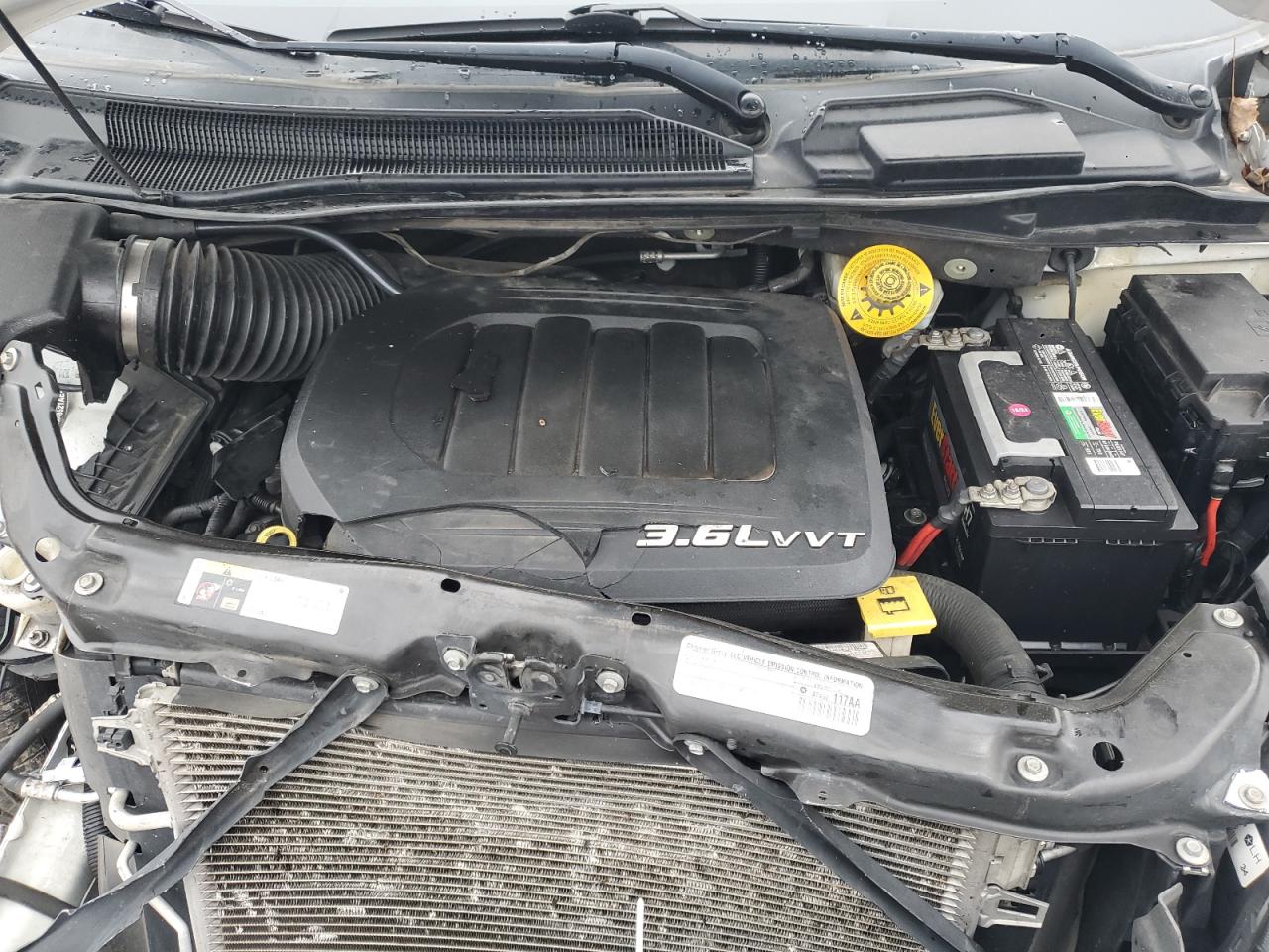 CHRYSLER TOWN & COUNTRY S