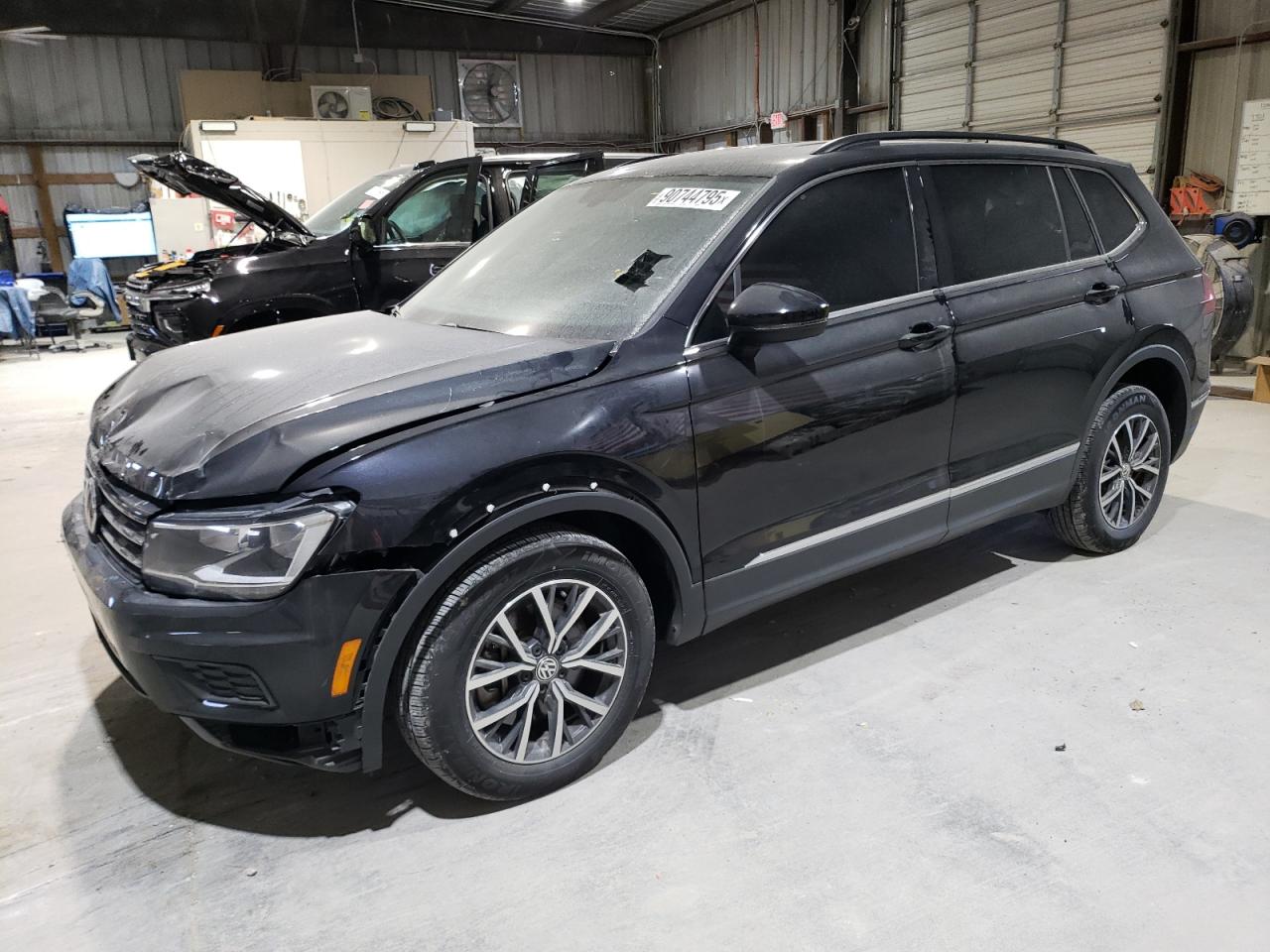 VOLKSWAGEN TIGUAN SE