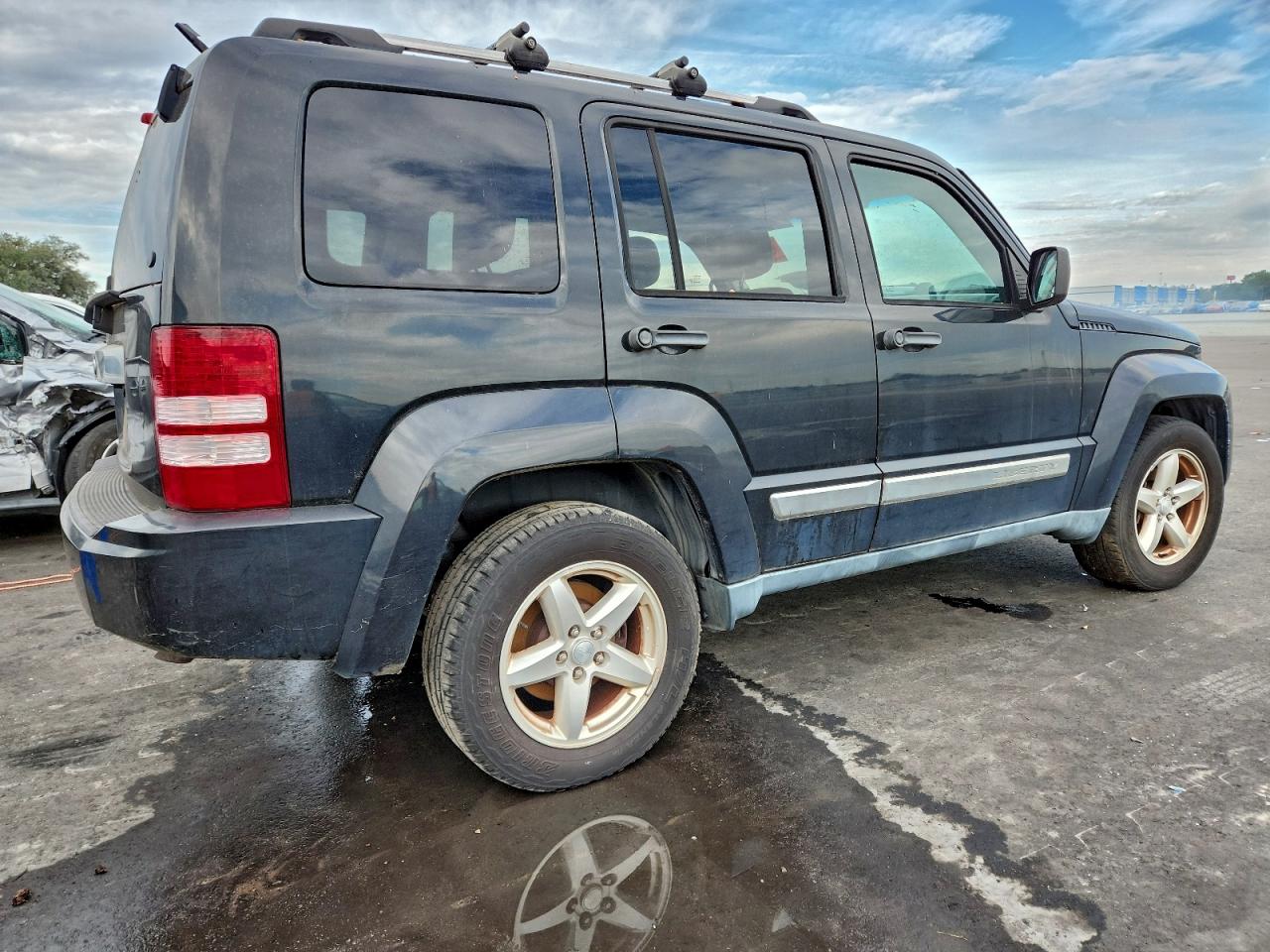 JEEP LIBERTY LIMITED
