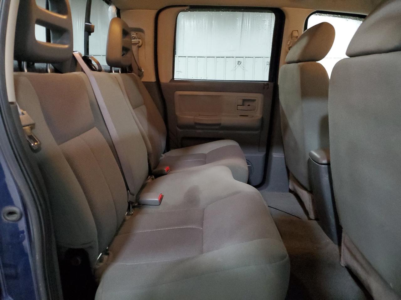 Lot #3309290615 2005 DODGE DAKOTA QUA