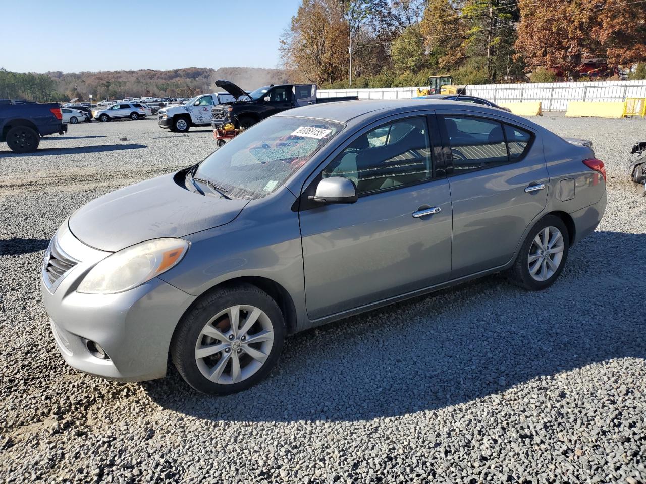 NISSAN VERSA S