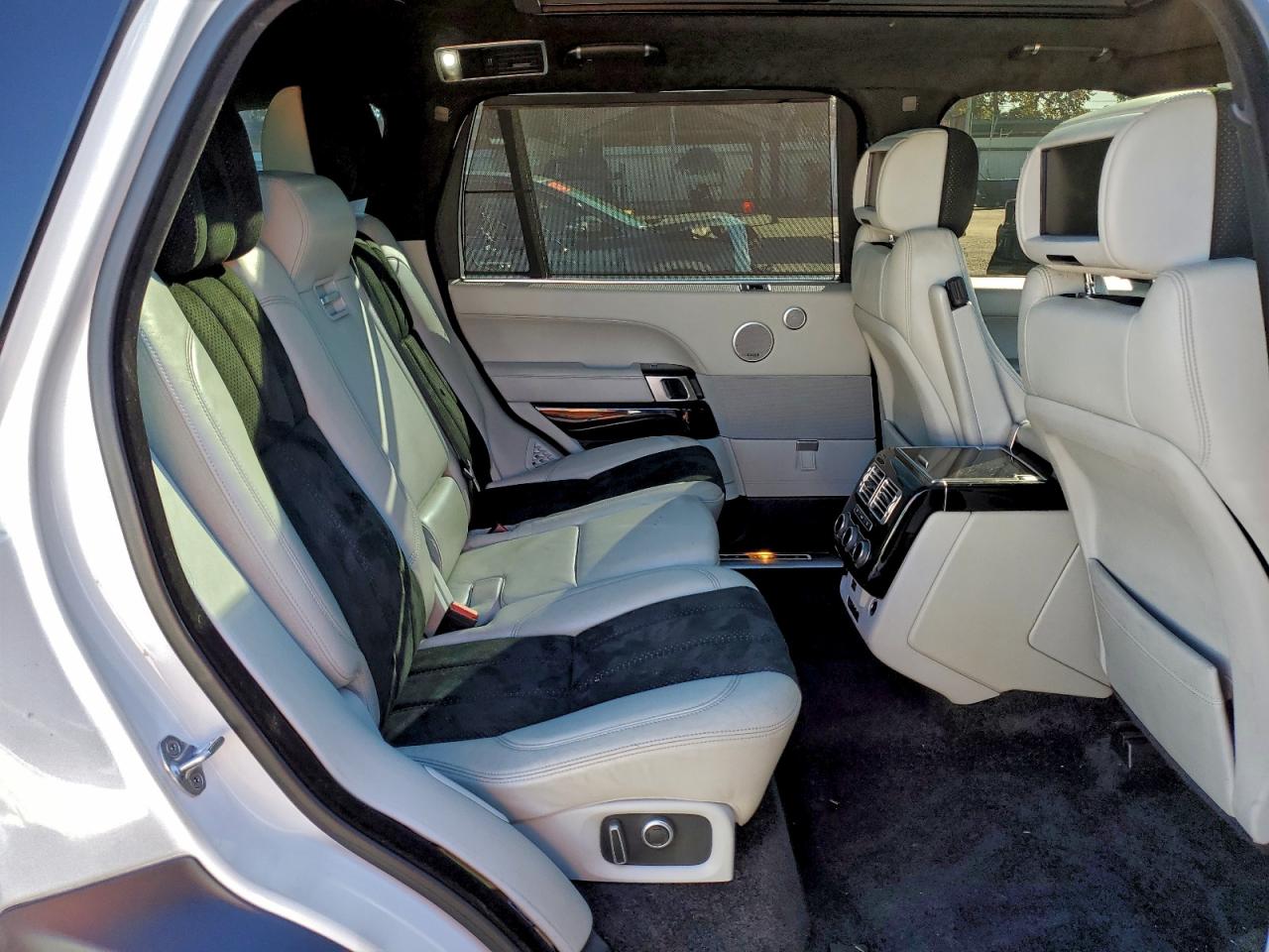 LAND ROVER RANGE ROVER SUPERCHARGED