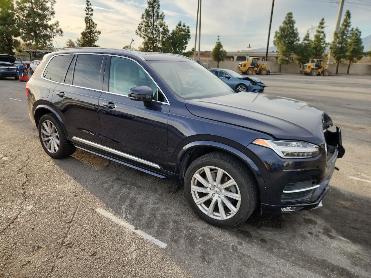 VOLVO XC90 T6