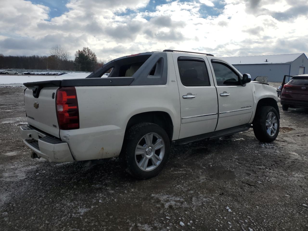 CHEVROLET AVALANCHE LTZ