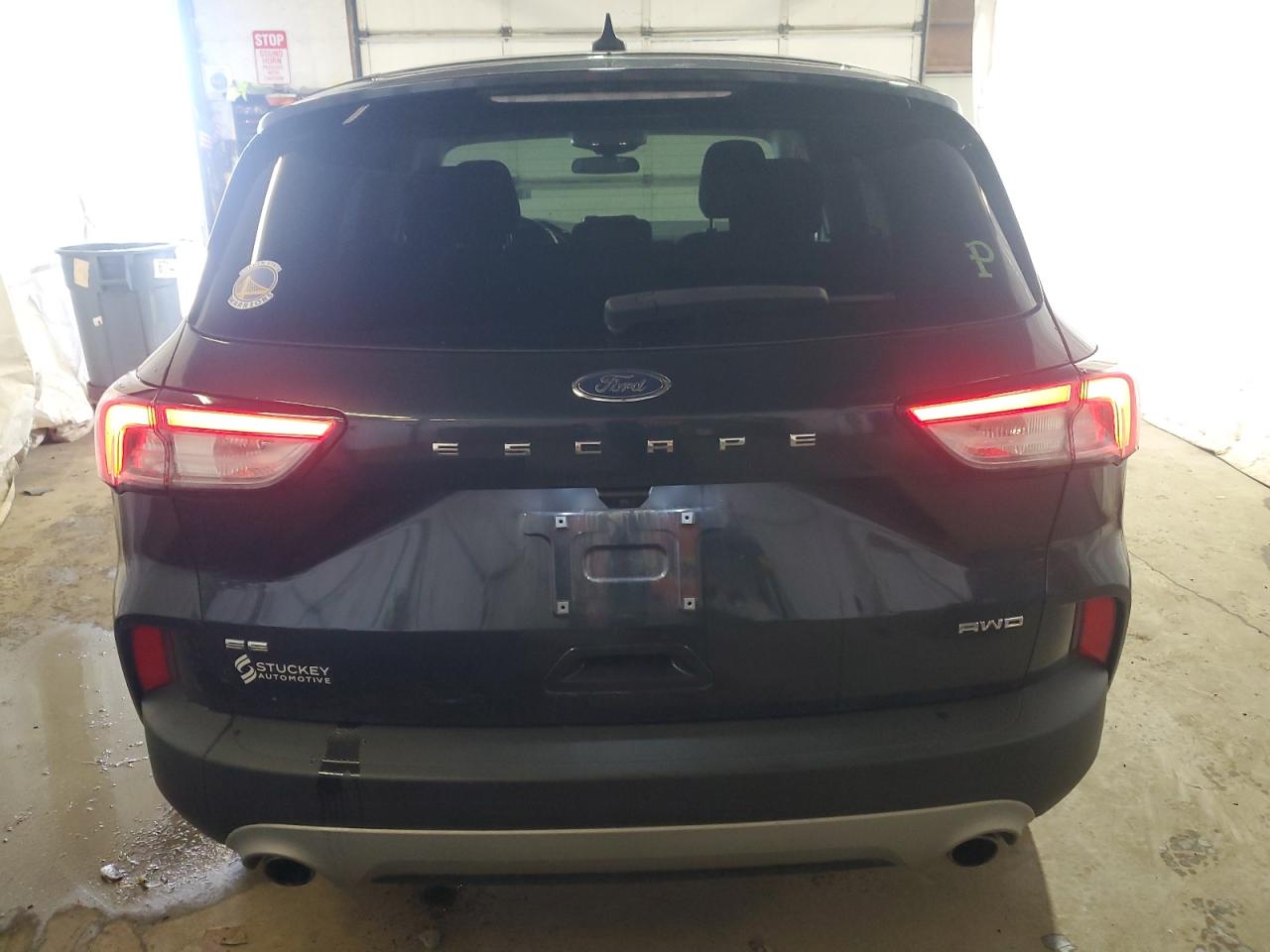 FORD ESCAPE SE