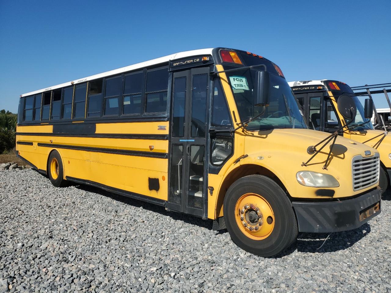 Lot #3287412363 2009 THOMABUSES SAF-T-LINER C2