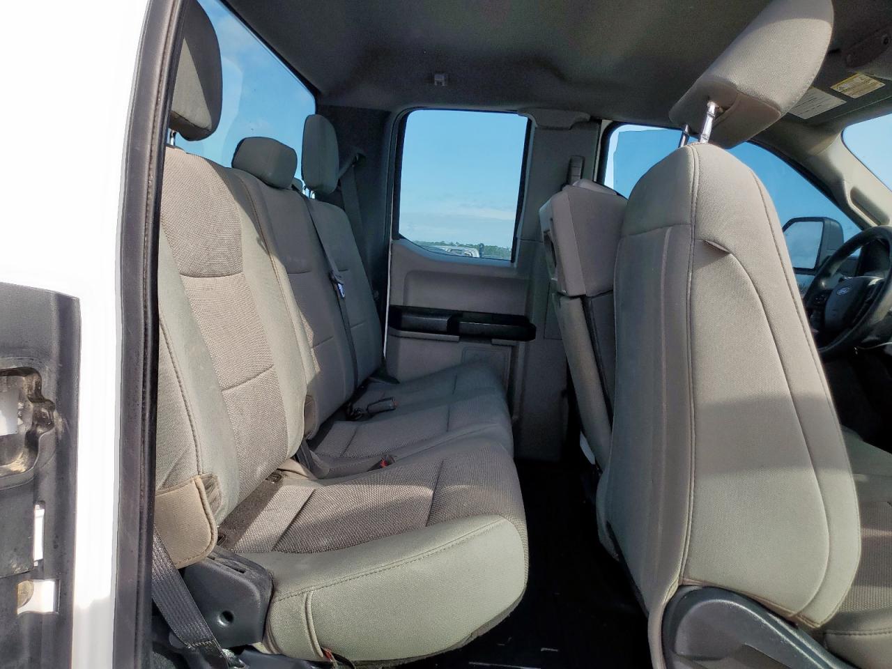 FORD F-250 SUPER DUTY