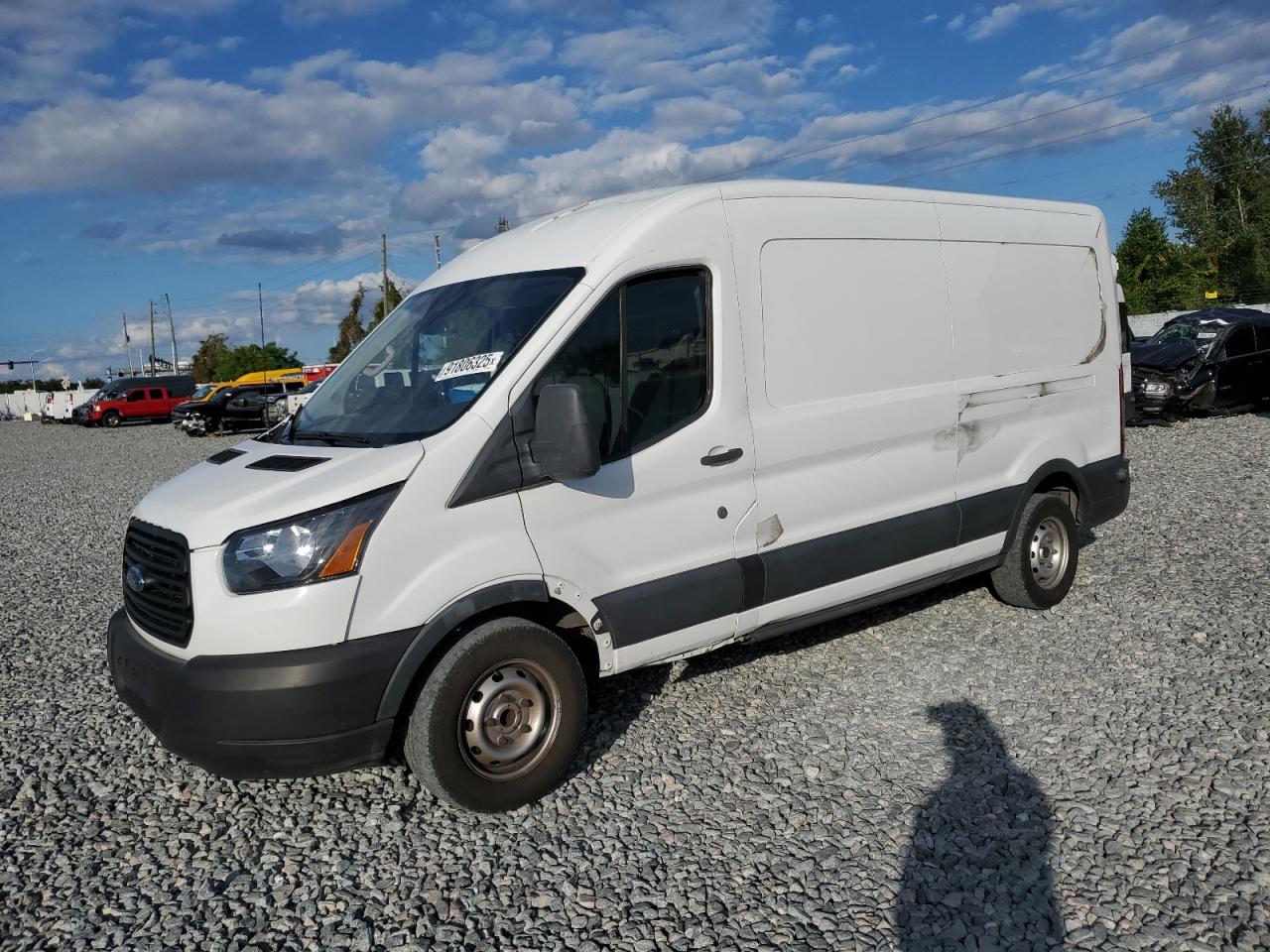 Lot #3302729088 2017 FORD TRANSIT