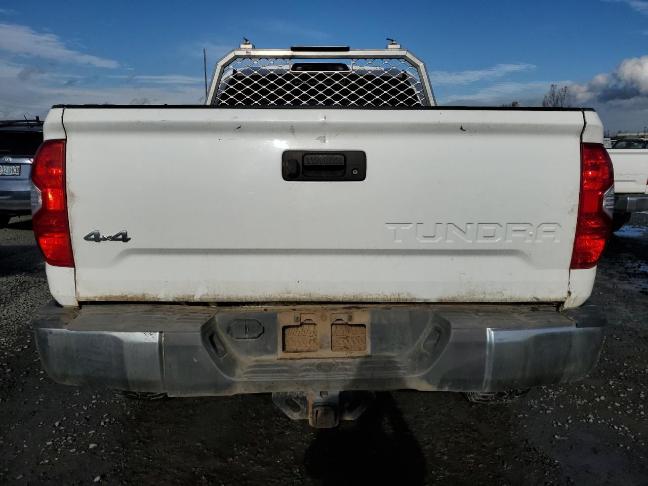TOYOTA TUNDRA DOUBLE CAB SR