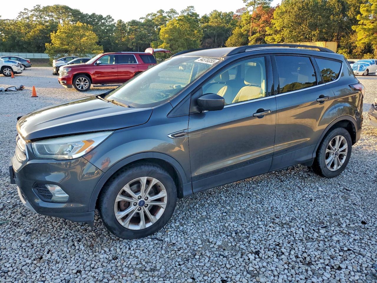 FORD ESCAPE SE