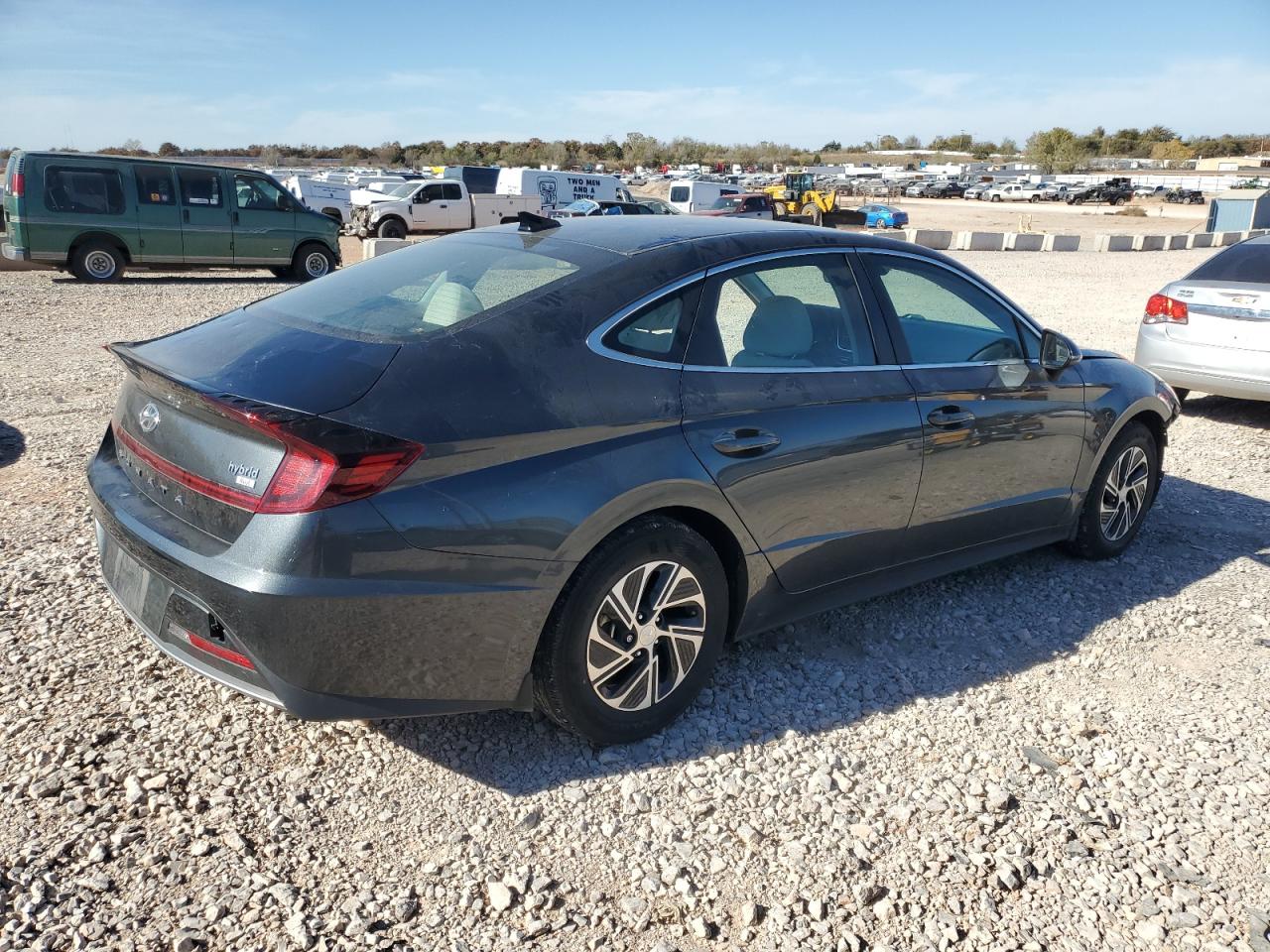 HYUNDAI SONATA HYBRID