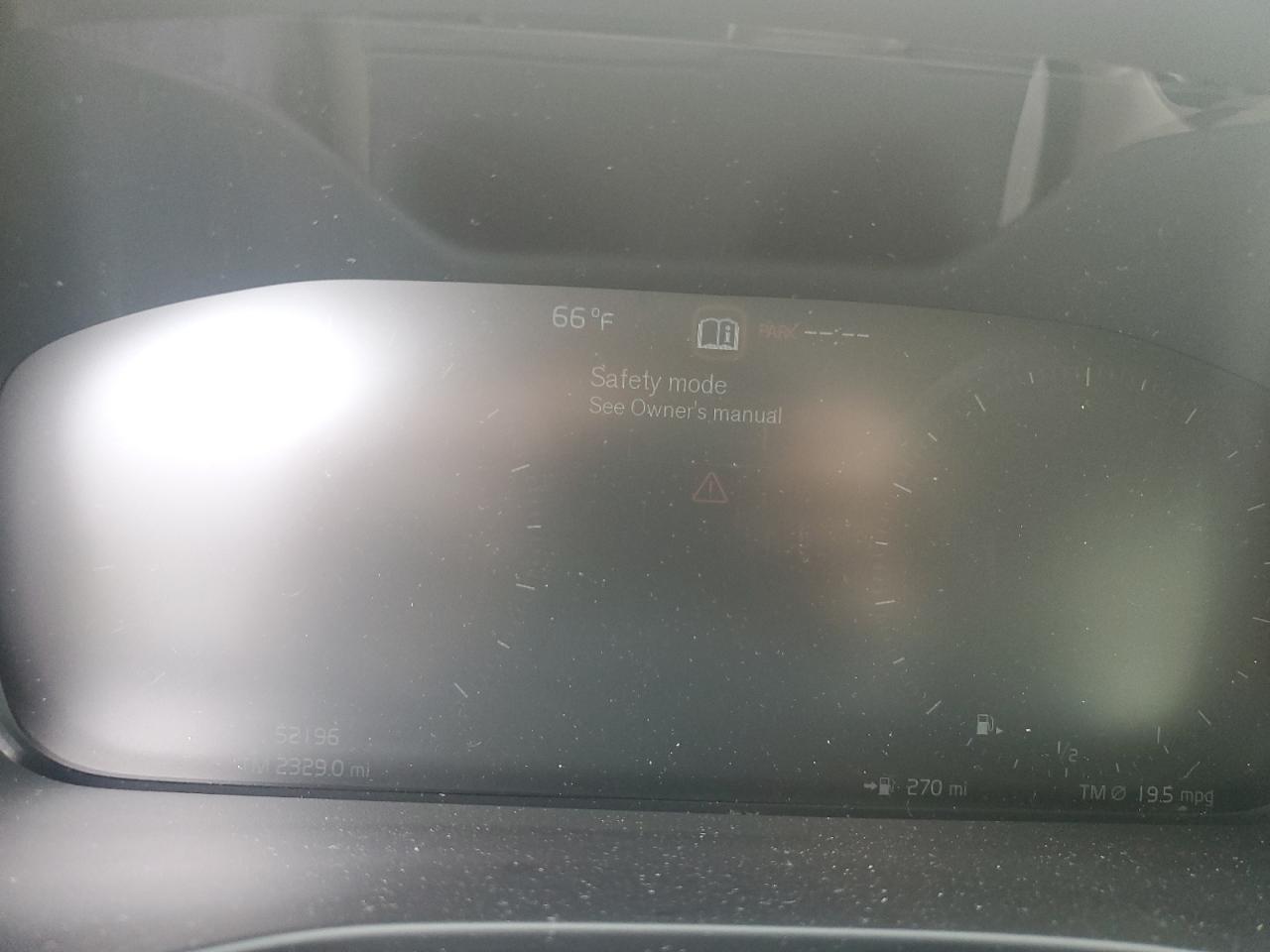 VOLVO XC40 T4 MOMENTUM