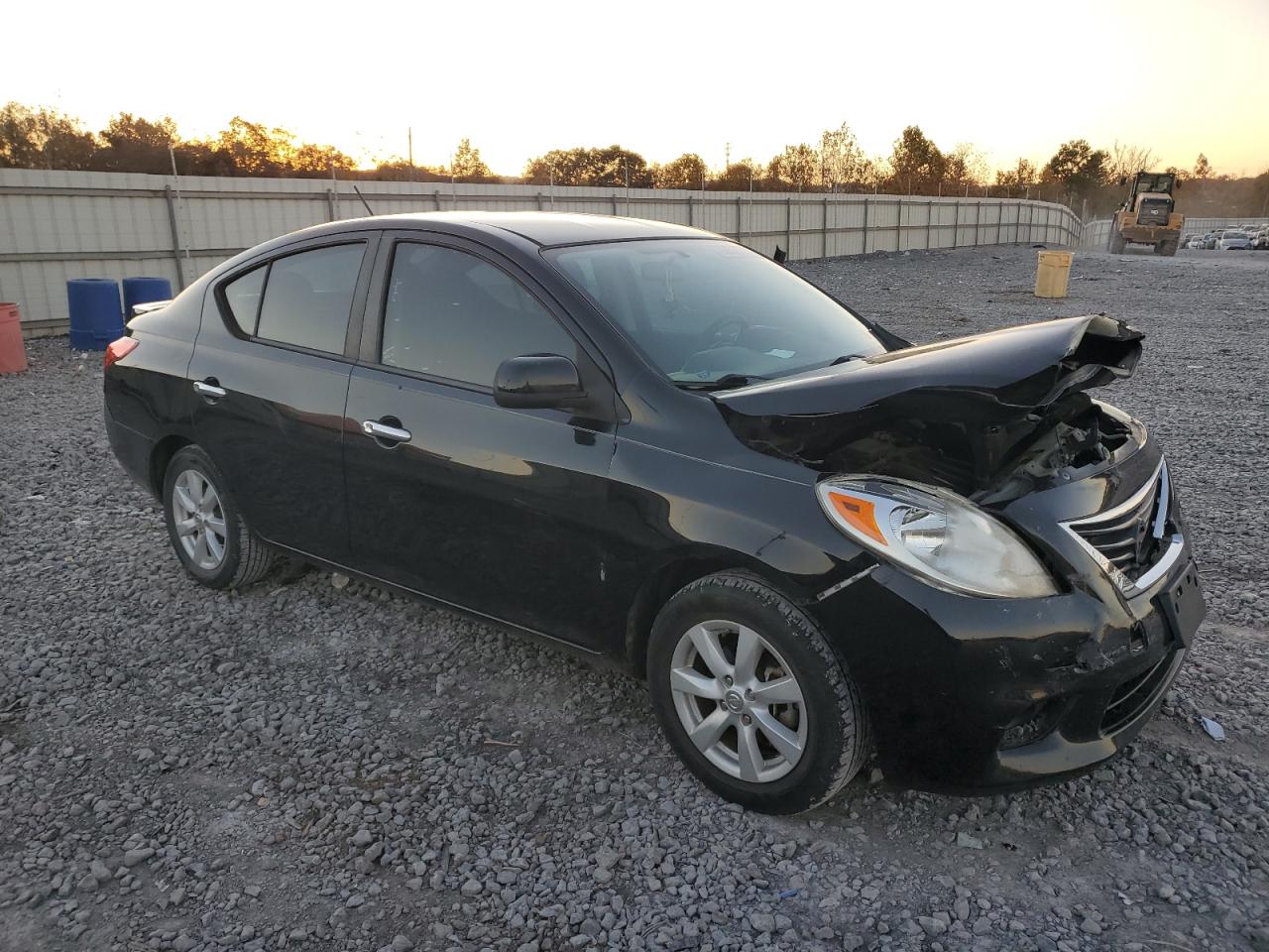 NISSAN VERSA S