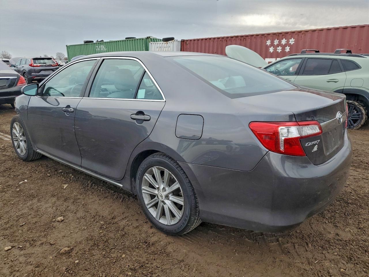 TOYOTA CAMRY BASE