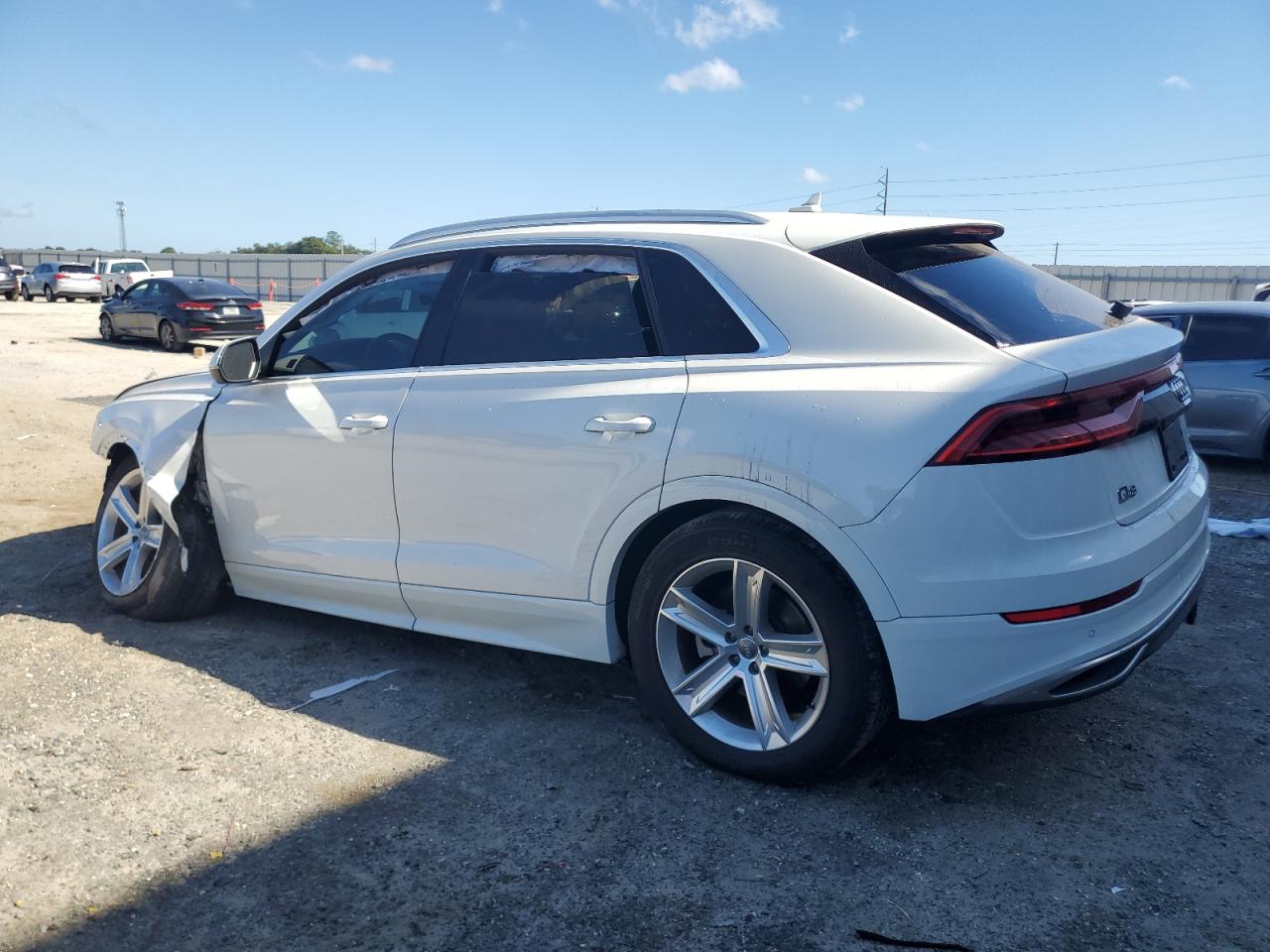 AUDI Q8 PREMIUM