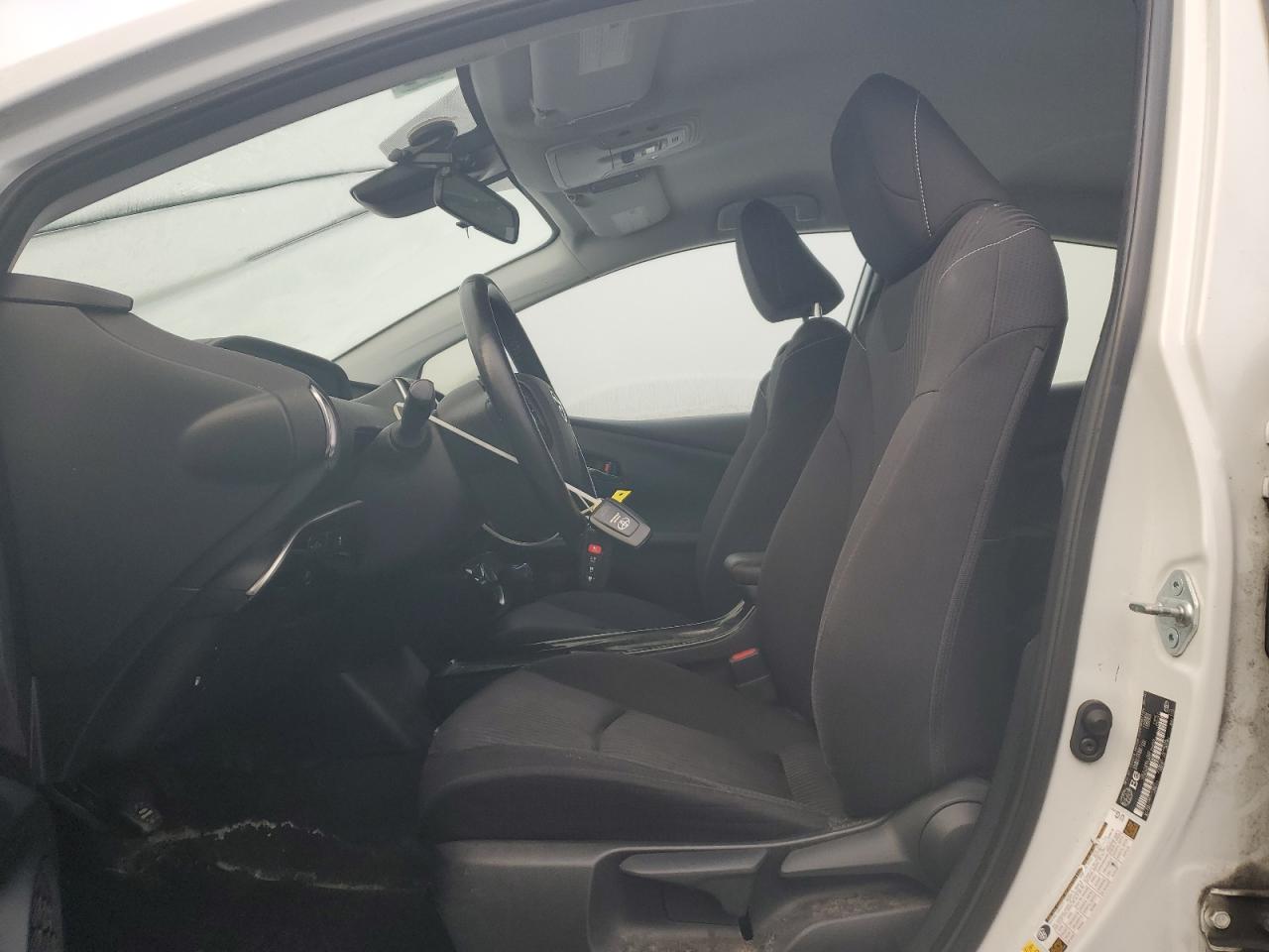 TOYOTA PRIUS PRIME LE