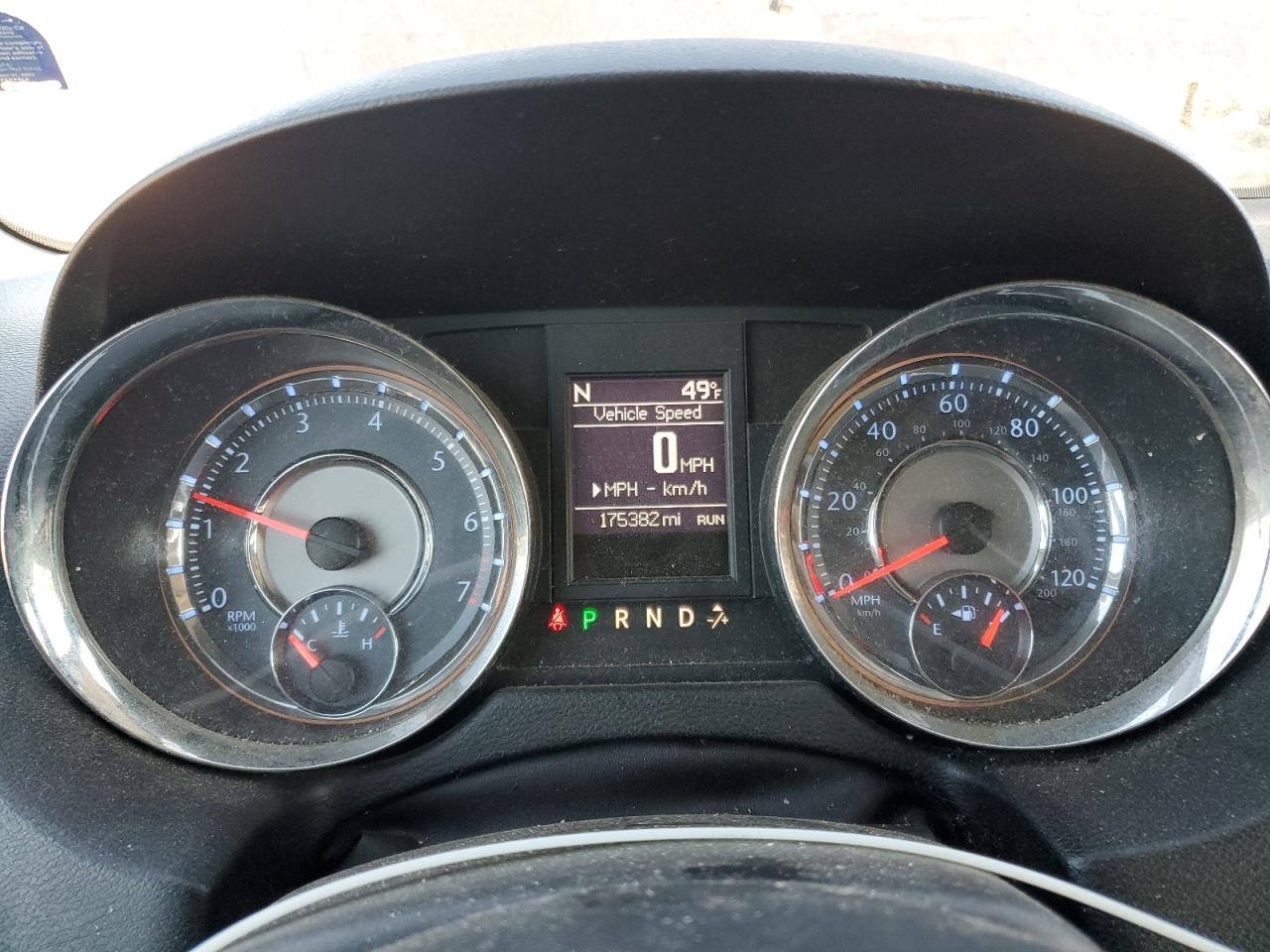 CHRYSLER TOWN & COUNTRY TOURING L