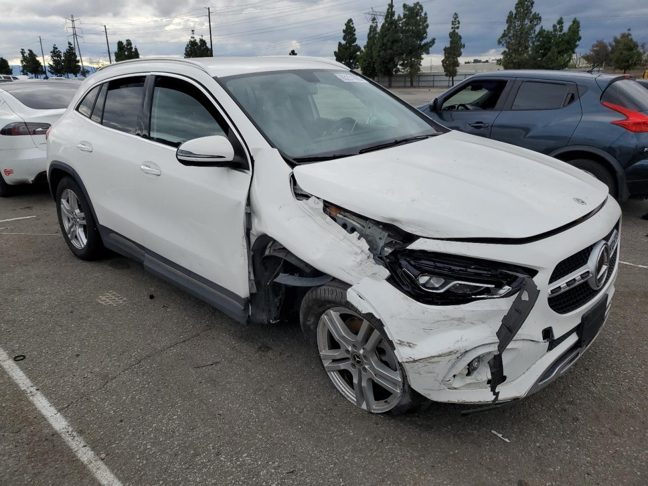 MERCEDES-BENZ GLA-CLASS 250