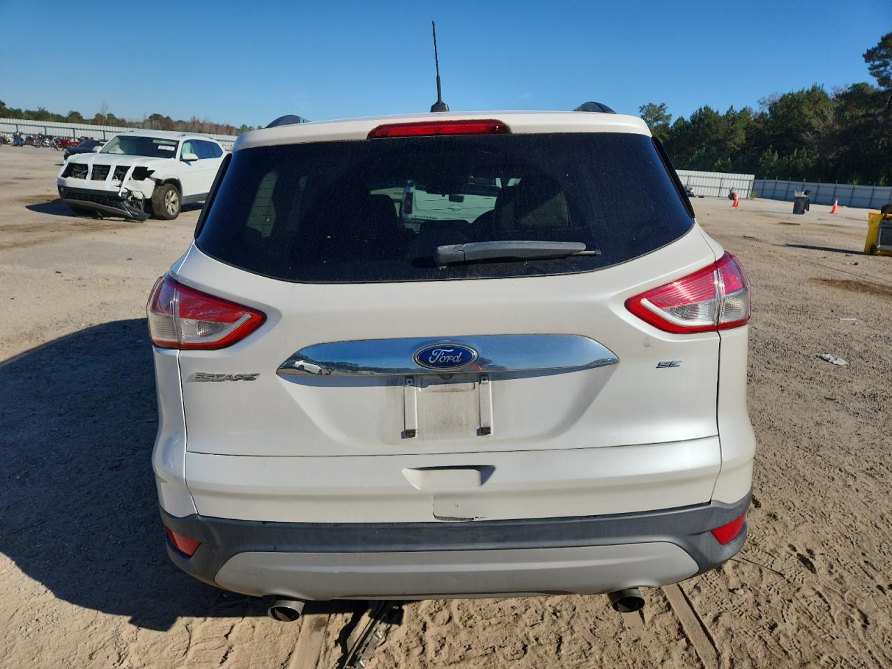 FORD ESCAPE SE