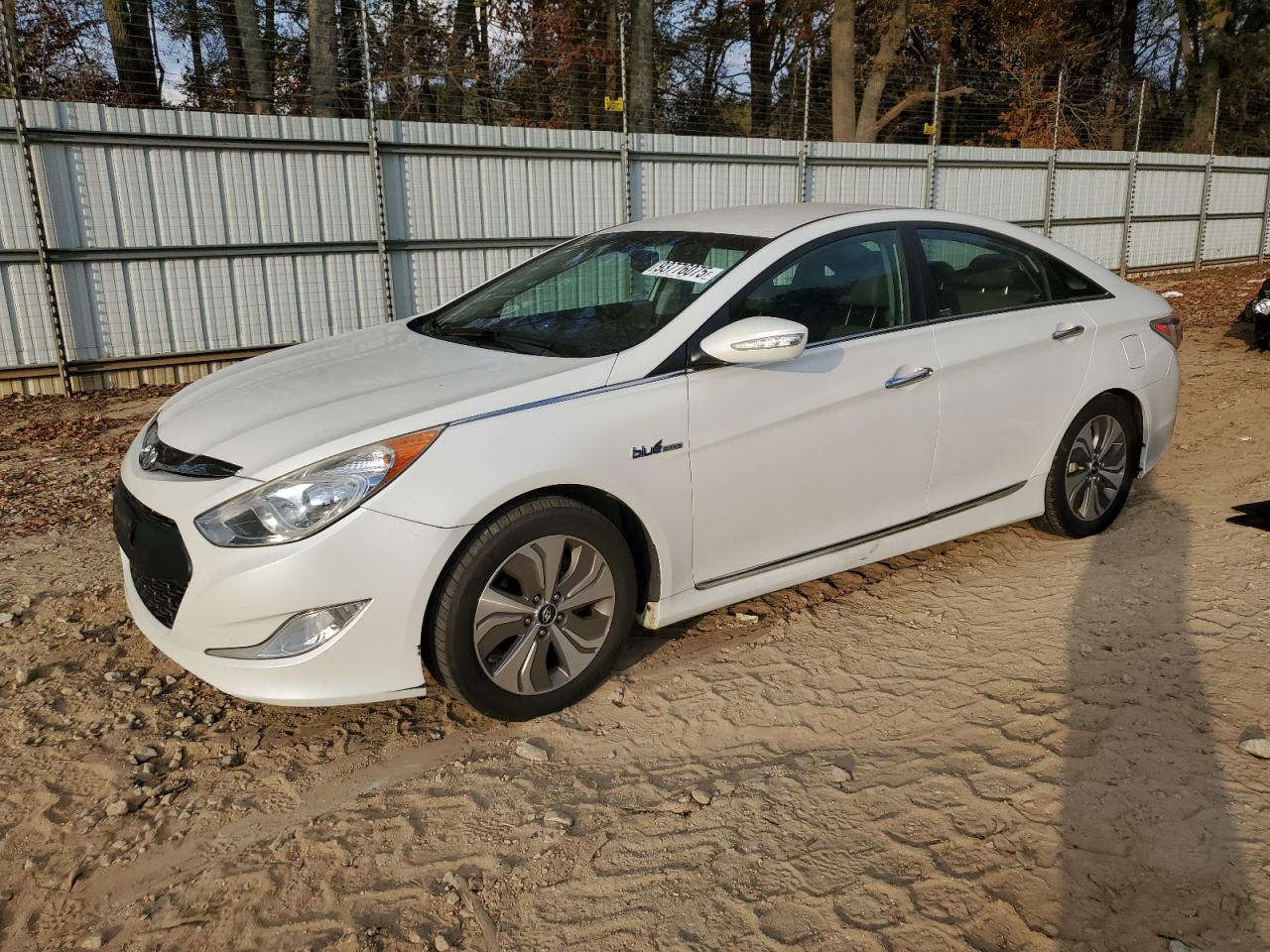 HYUNDAI SONATA HYBRID