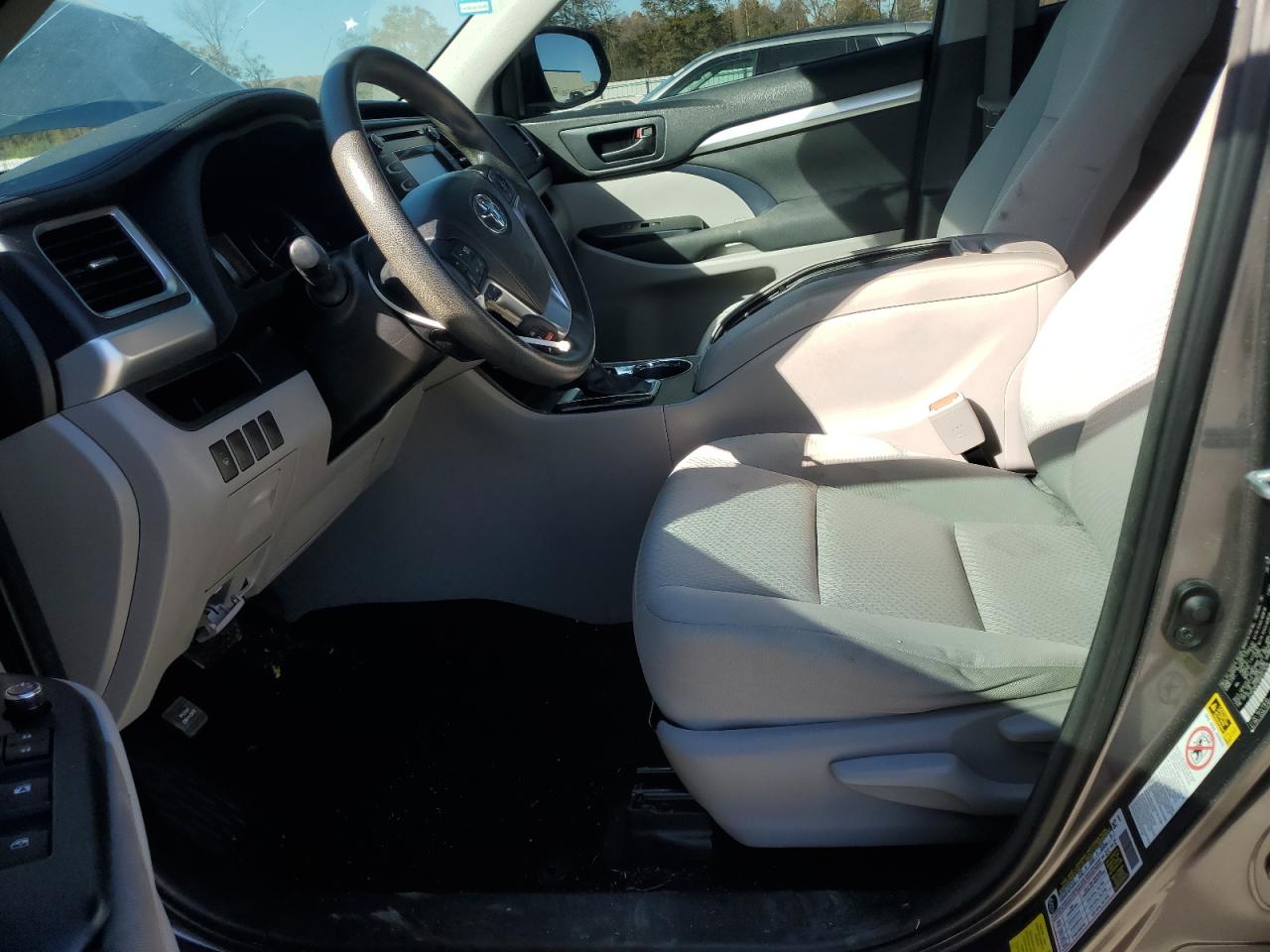 TOYOTA HIGHLANDER LE