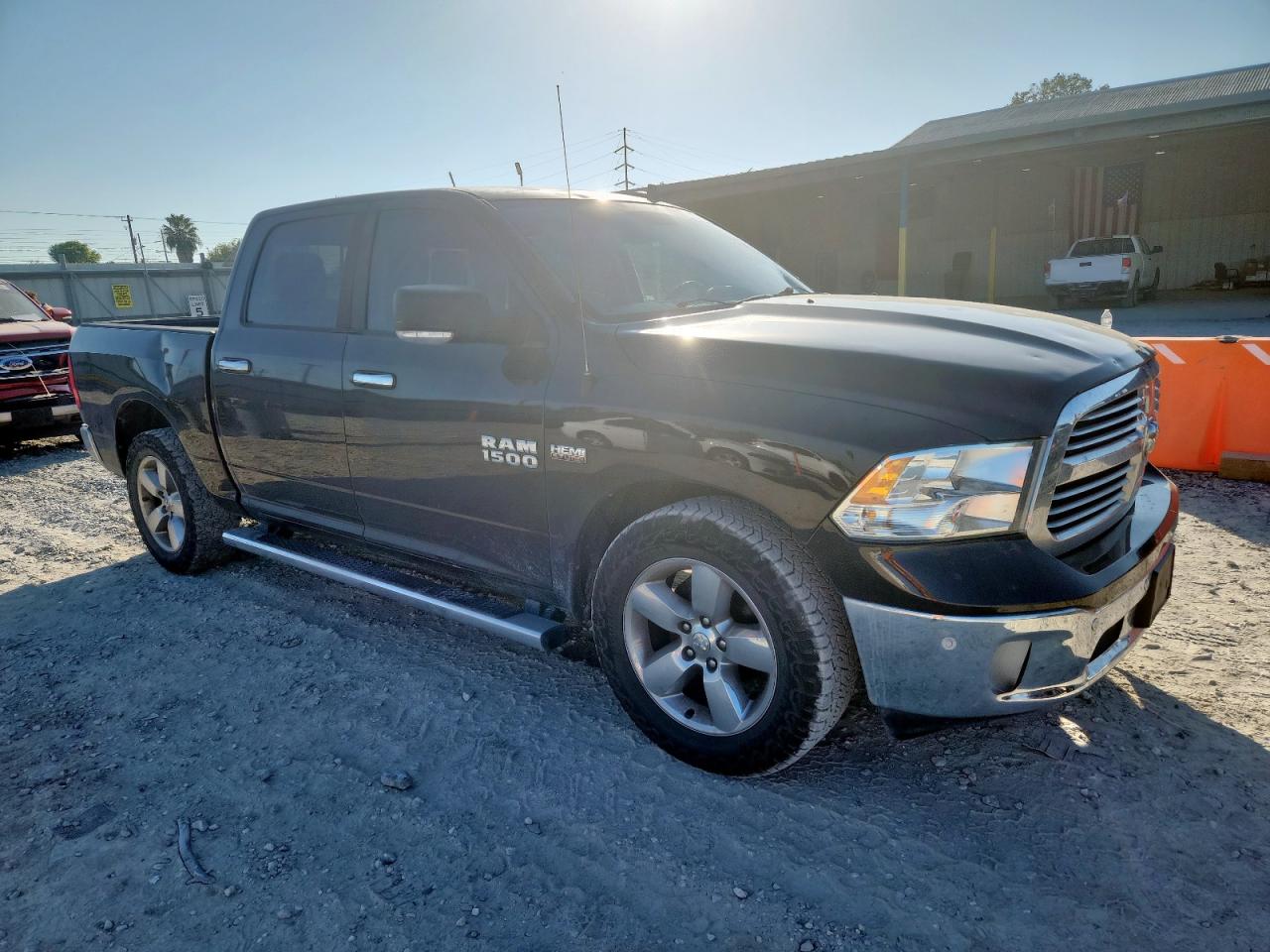 RAM 1500 SLT